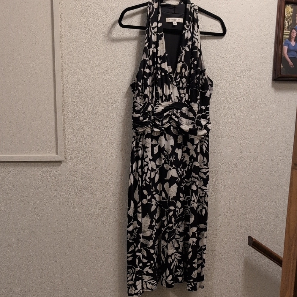 Black and White Sleeveless Halter Sundress